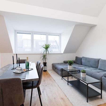 Symphony Apartments 41 - Modern Loft With Terrace And Grill In Central Location Wien Eksteriør billede