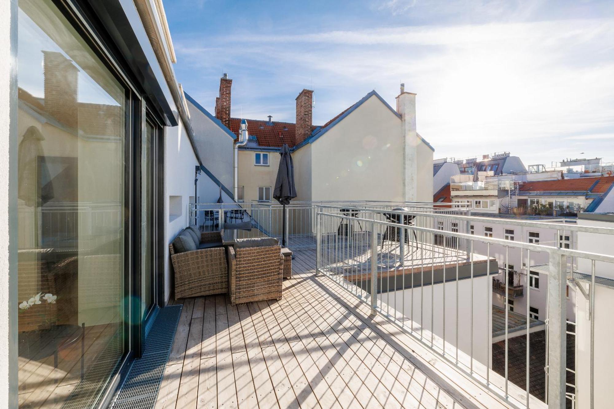 Symphony Apartments 41 - Modern Loft With Terrace And Grill In Central Location Wien Eksteriør billede