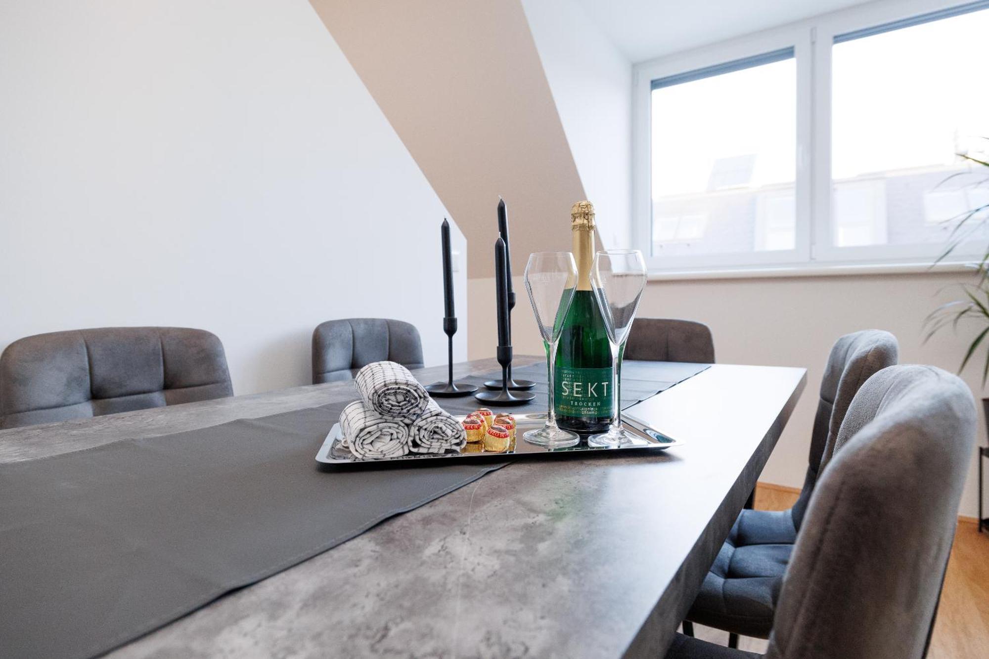 Symphony Apartments 41 - Modern Loft With Terrace And Grill In Central Location Wien Eksteriør billede